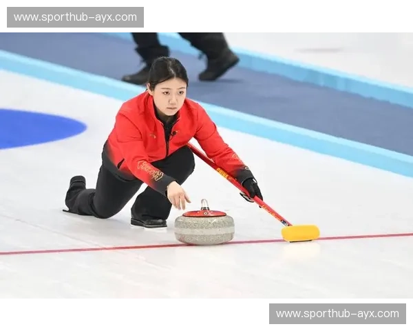冰壶混双赛场战术趋势 早期激进布局与后期稳健防守并存 冰壶混双赛场战术趋势 早期激进布局与后期稳健防守并存